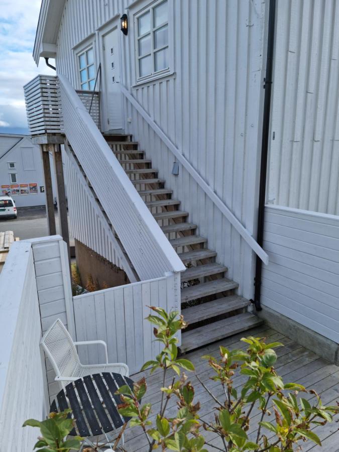 Koselig Leilighet Midt I Sentrum Daire Skjervoy Dış mekan fotoğraf